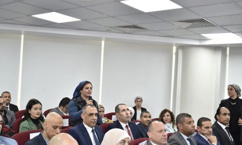 رئيس-مودرن-جاس-يلتقي-مجموعة-من-المديرين-و-العاملين-بالمقر-الرئيسي-بمدينة-بدر